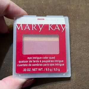Mary Kay Eye Intrigue color Quad
